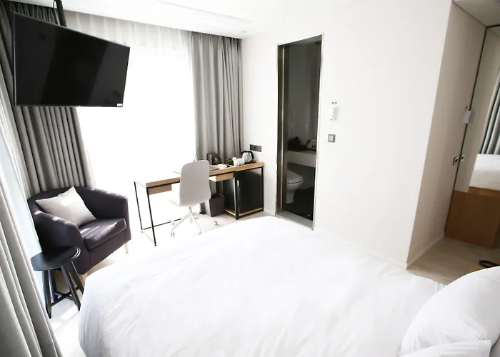 Londoner Gwangan 3*