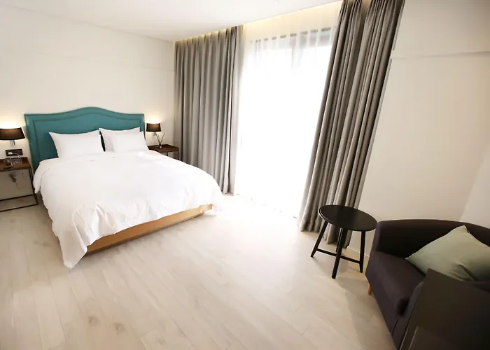 Hotel Londoner Gwangan 3*