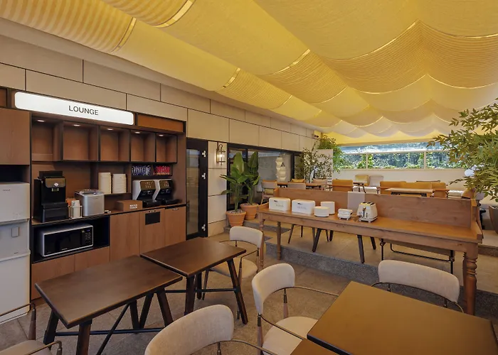 Hotel Londoner Gwangan 3*